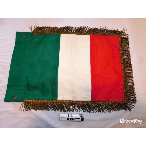 ITALIE : DRAPEAU FANION VOITURE DIPLOMATIQUE