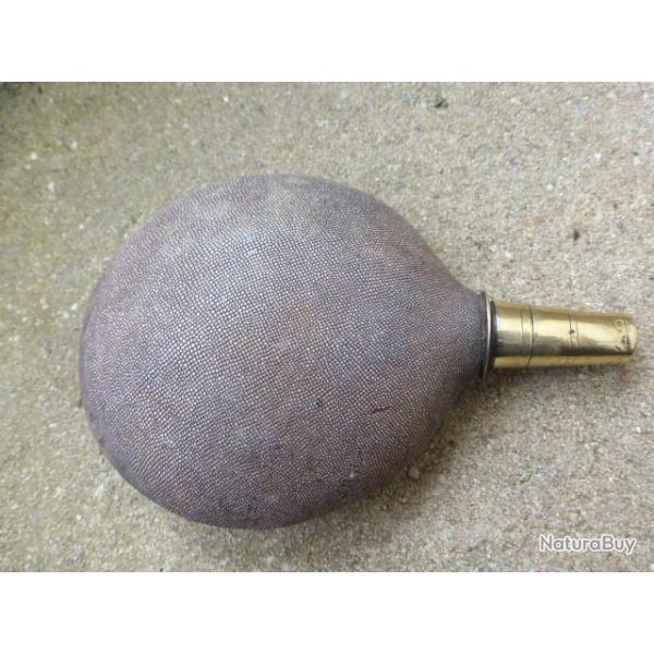 Poire � poudre ronde 18�me