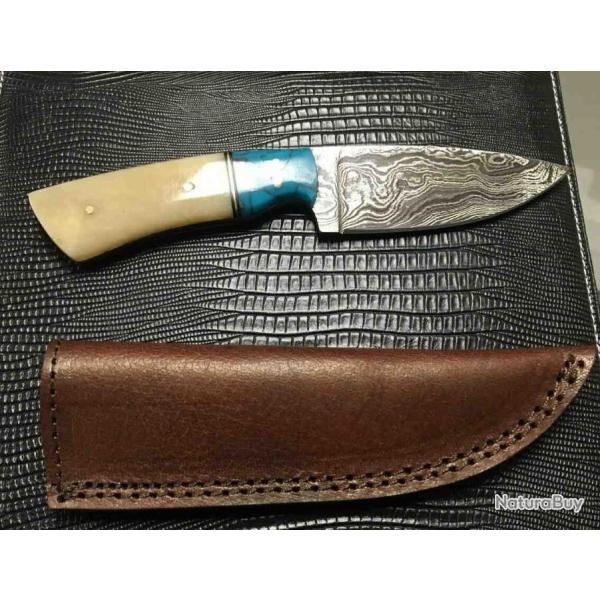 Couteau Damas Lame Acier 256 Couches Manche Os/Turquoise Etui Cuir DM1186