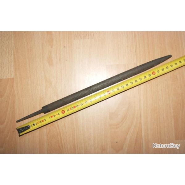 RAPE � BOIS 1/2 ronde 300mm piqu�e main - VENDU PAR JEPERCUTE (D20N195)