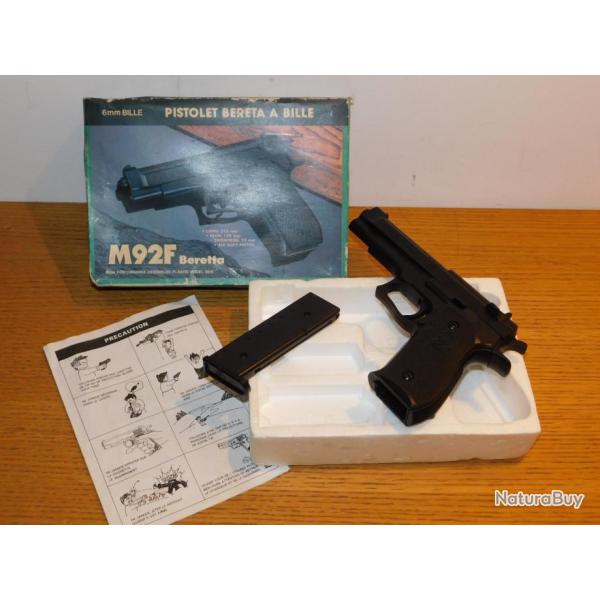 POUR PIECES vintage Pistolet PIETRO BERETTA M92F 6mm  bille airsoft PLASTIC GUN HA-106S taiwan GUN