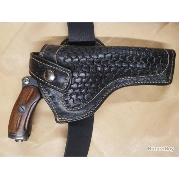 Holster en cuir doubl pour revolver modle 1882 Suisse,  droitier ou gaucher sur demande