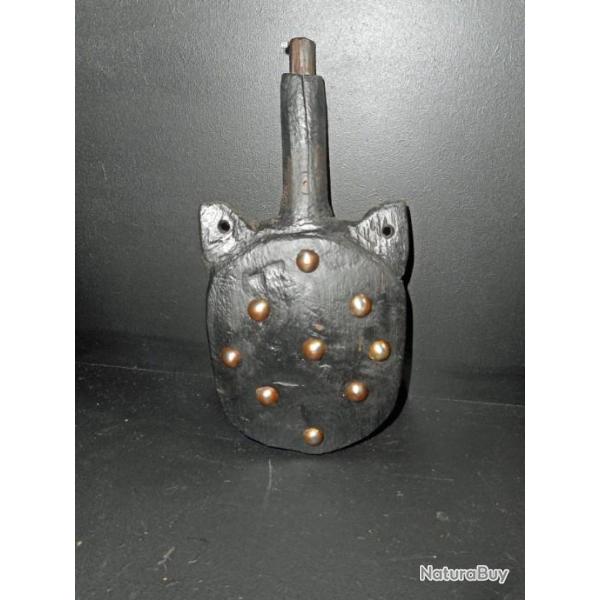 ANCIENNE GOURDE A POUDRE NOIRE DU MAGHREB, CIRCA 1920, MODELE RUSTIQUE ET AUTHENTIQUE, CORNE, fusil