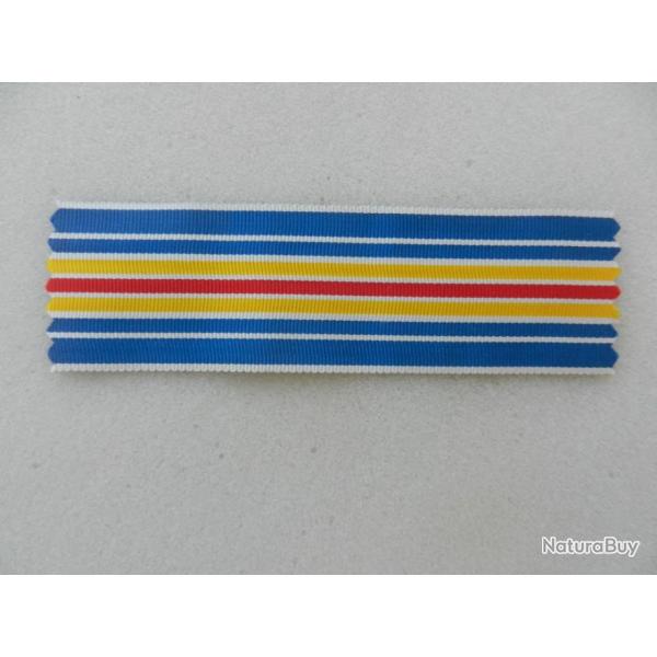 coupe de ruban militaire fran�ais pour m�daille des bless�s