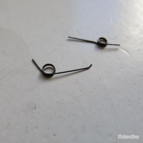 VENDU PAR CUIRASSIER11 N� 2 LOT DE DEUX RESSORTS DE GACHETTES FUSIL BERETTA S 685E  CALIBRE 12