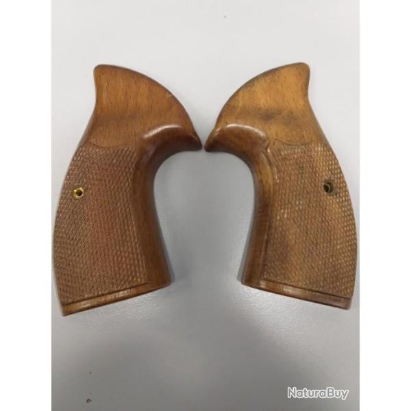 plaquettes revolver FN Barracuda