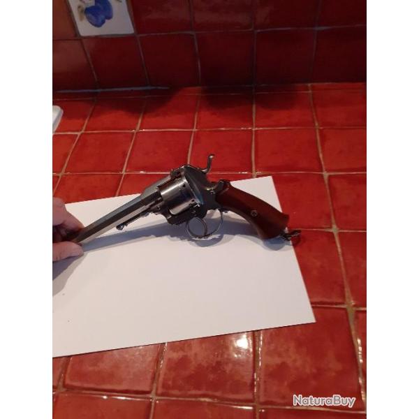 Tr�s beau revolver de collection marque  E L G  poli blanc canon 14 cm 6 chambres S et D  A