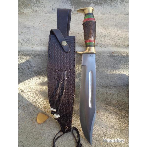 Couteau Bowie Rough Rider Stag Lame Acier Inox Manche Bois de Cerf Etui Cuir RR2205