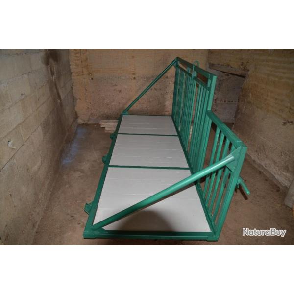 Grand r�telier basculant bois exotique et m�tal