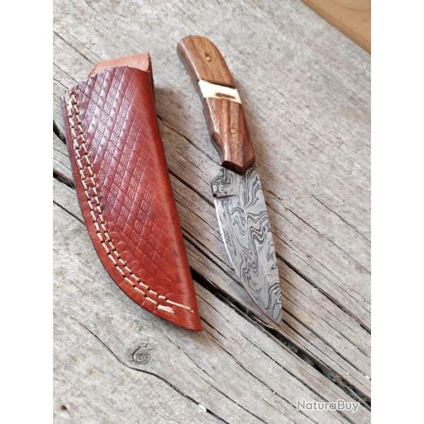 Poignard  de chasse lame damas  256 Couches manche BOIS DE ROSE   FVFD34RWST07N
