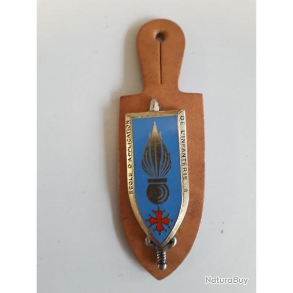 insigne pucelle de l ecole d'application de l'infanterie