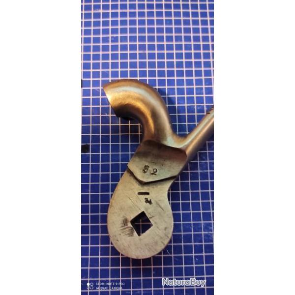 Chien  poin�onn�  � percussion pr�1890   n�72  (A) Mousqueton de Gendarmerie