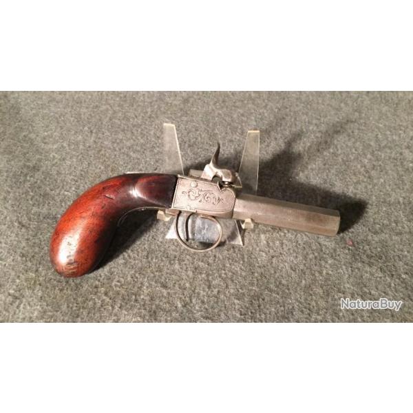 Beau pistolet coup de poing 12 mm