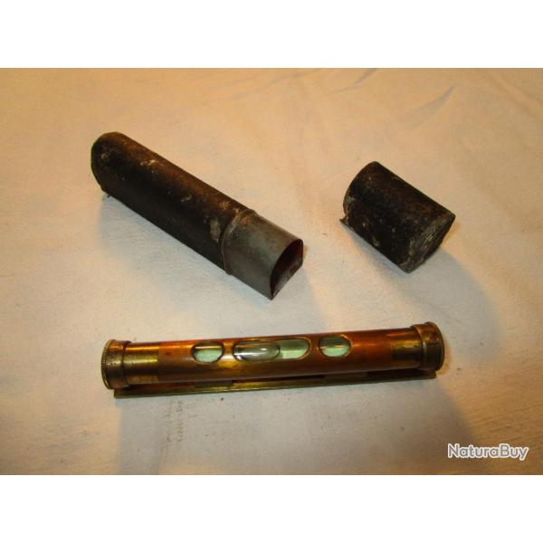 Niveau � bulle d'artillerie ,en cuivre ou laiton ,dans sa boite