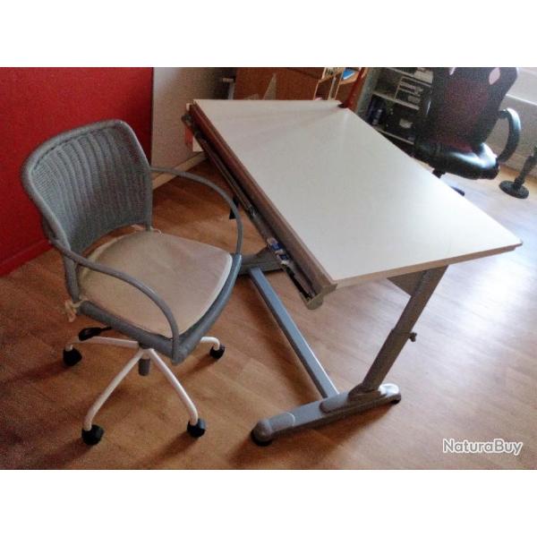 Table � dessin + fauteuil (excellent �tat, comme neuf les deux)
