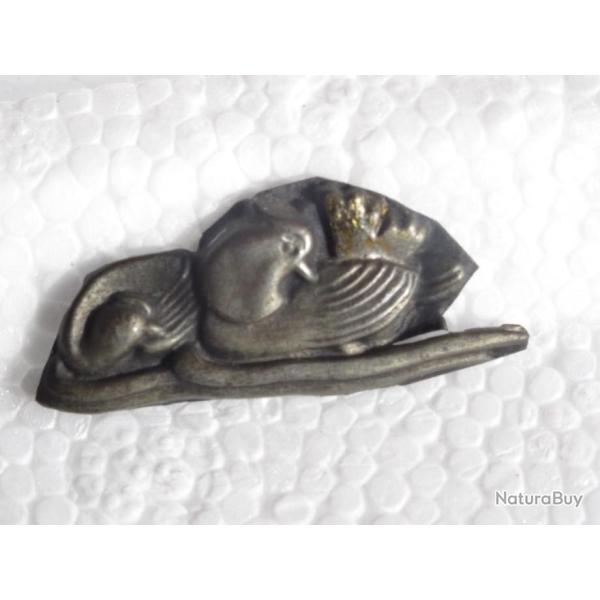 24) lot ,  m�nuki pour poign�e de sabre japonais