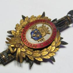 insigne revers badge lourd conseil municipal Versailles émail poinçon argent massif