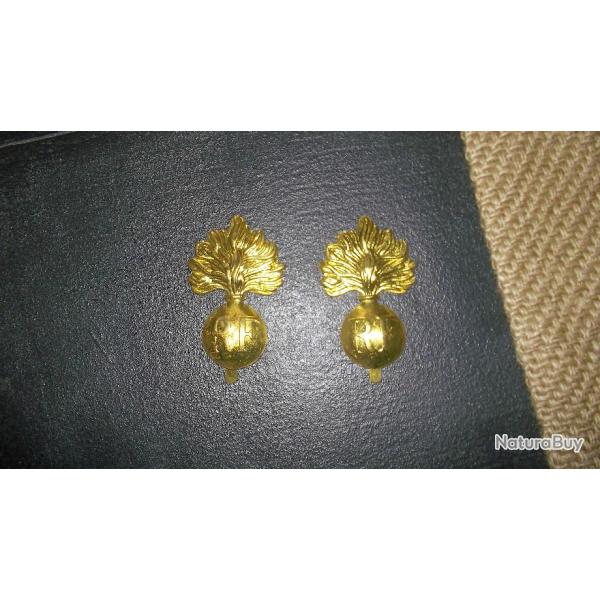 lot de deux grenades de casques gendarmerie mobile dor�