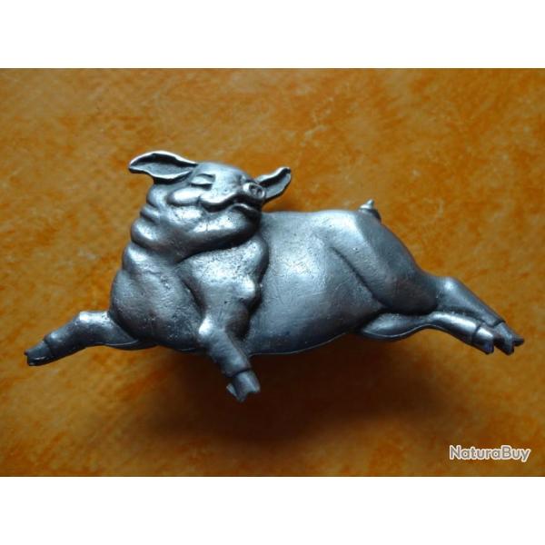 Cochon accroche pin's
