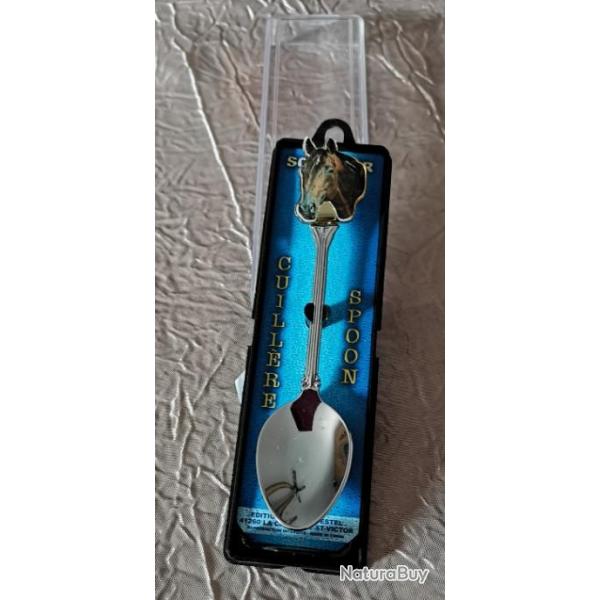 petite cuillre de collection cheval