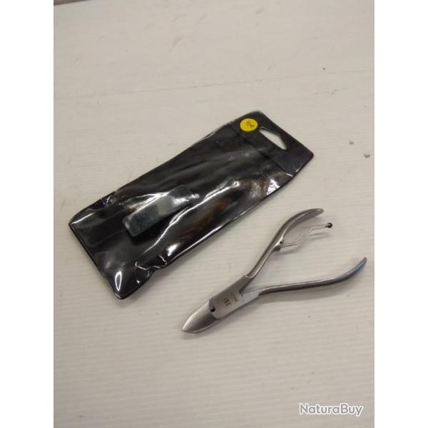 Pince � ongles mors concaves