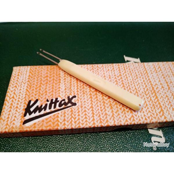 Poin�ons de transfert pour machine � tricoter 2 broches