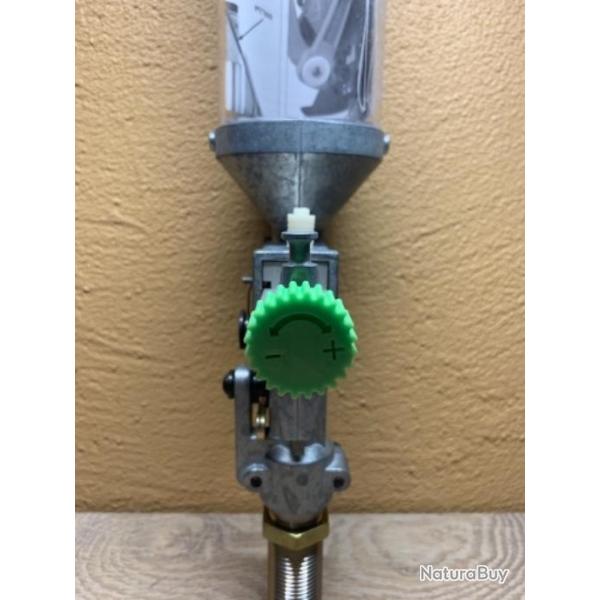 Vis de r�glage vert clair pour doseuse � poudre dillon 550, XL 650, XL 750, XL 1050, RL 1100