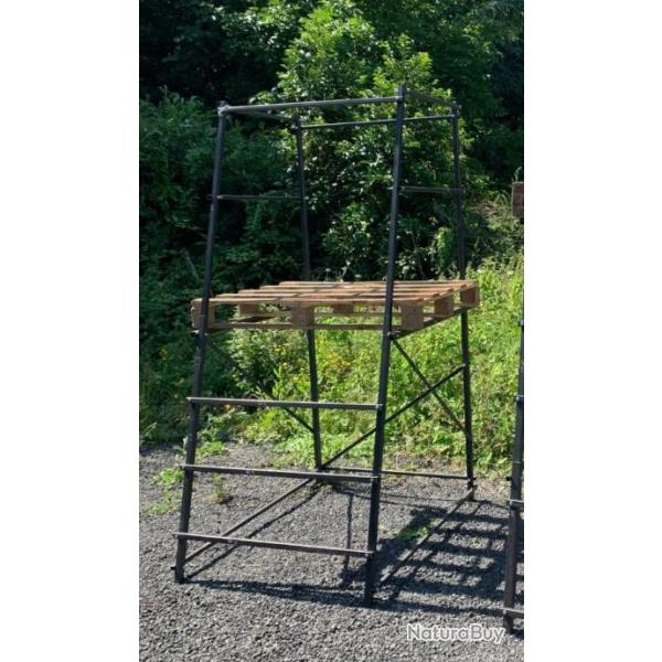 Mirador acier hauteur 1m26 sur plancher assemblage vis ecrous frein sans soudures