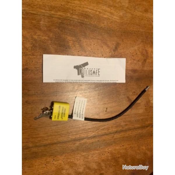 Cadenas pour armes neuf jaune