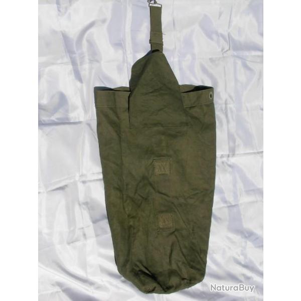 WW2/POSTWAR FRANCE GRAND SAC MILITAIRE DE PAQUETAGE FRANCAIS PERSONNALIS� " MAFCA 1973 "