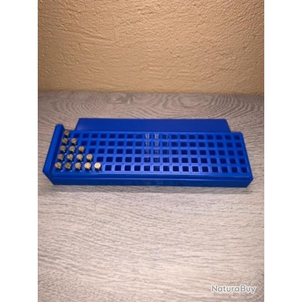 Boite bleu pour 100 munitions 22 Lr ( long rifle )