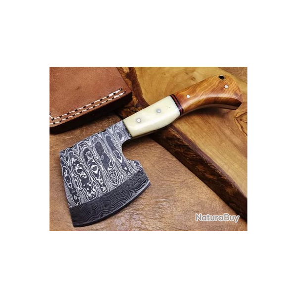 Trs belle Hache de collection en acier Damas de qualit suprieure faite  la main.