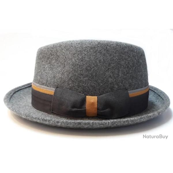 CHAPEAU GRIS MARONE EN LAINE T56