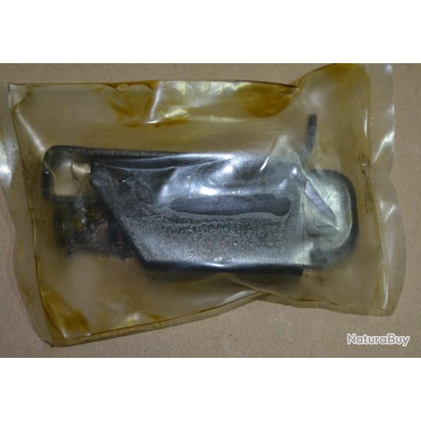 Chargette et huilier MAT49