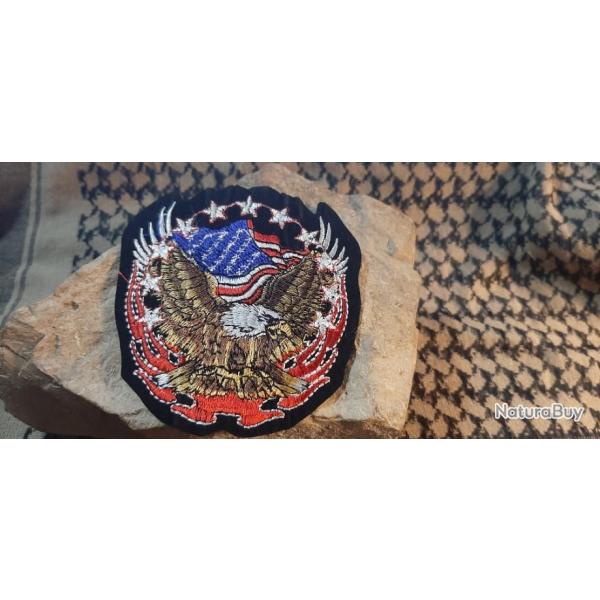 Patch Aigle Amricain  (  Hauteur : 100  mm Largeur : 85 mm ) A coudre ou  coller au fer  repasser