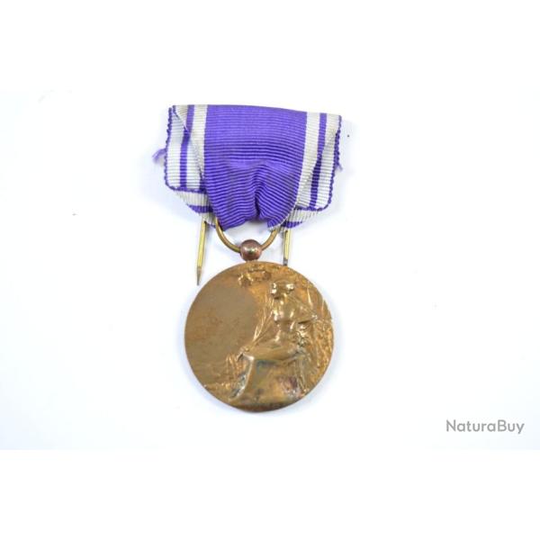 M�daille d'honneur des services b�n�voles