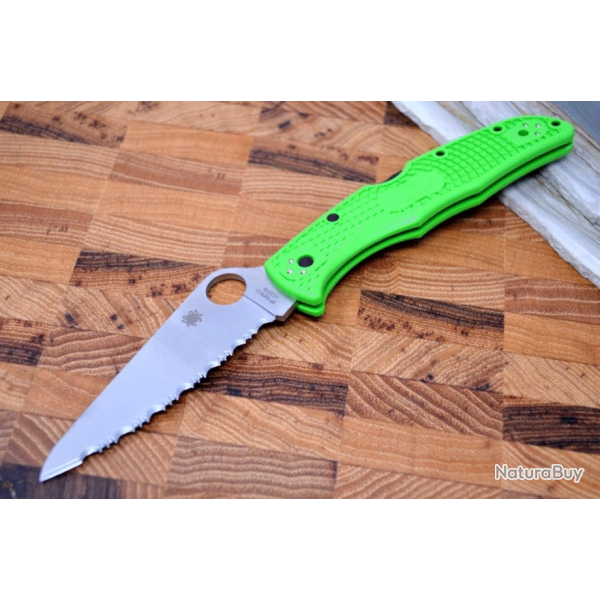 Couteau Spyderco Pacific Salt 2 Green Lame Acier LC200N Serr Manche FRN Lockback Japan SC91FSGR2