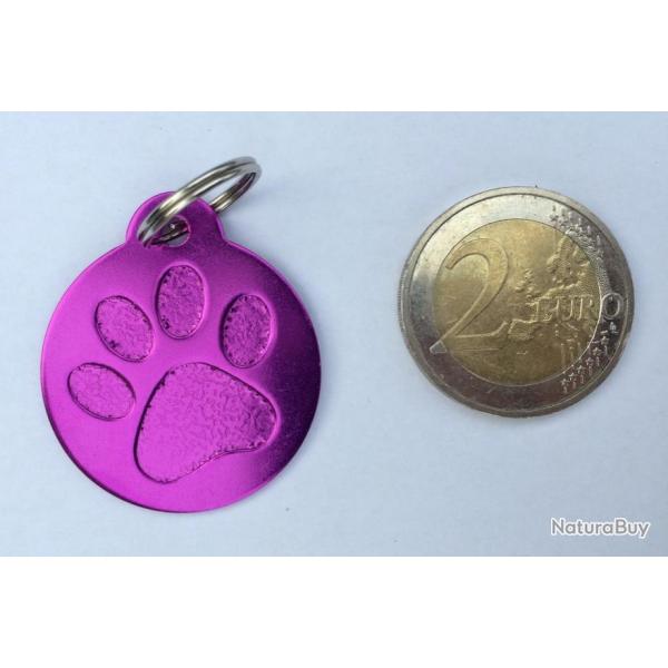 MEDAILLE Grav�e chien violette 32 mm "patte" en relief alu grand mod�le personnalisation offerte
