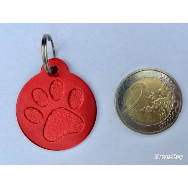 MEDAILLE Grav�e chien rouge 32 mm "patte" en relief alu grand mod�le personnalisation offerte