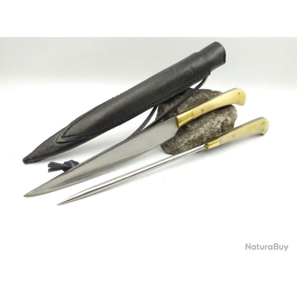 Ensemble couteau et piqueur m�di�val Manche en Os  avec Etui en Cuir CN203314071n