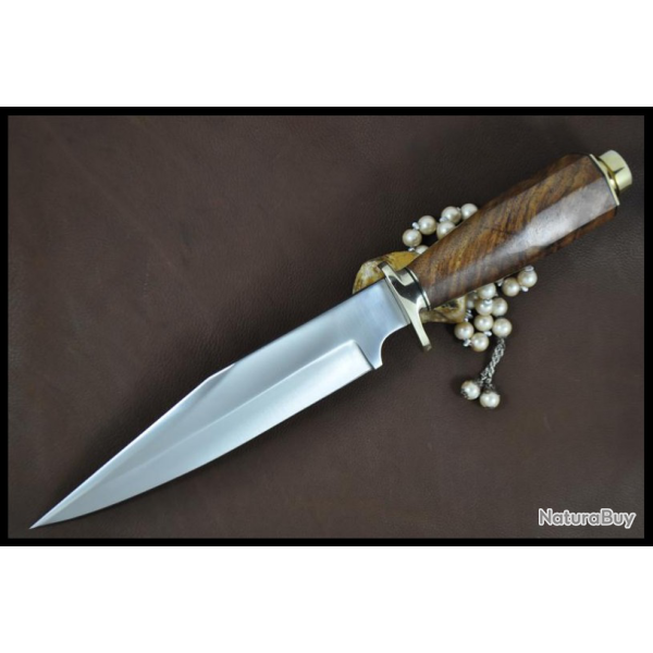 Couteau de chasse - Manche Noyer cisel� - 440 C (3)