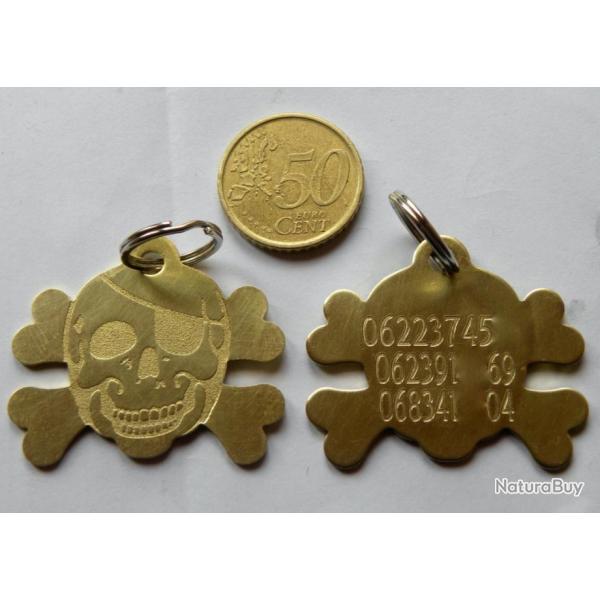 MEDAILLE Grav�e laiton pour chien moyen motif corsaire, personnalisation offerte