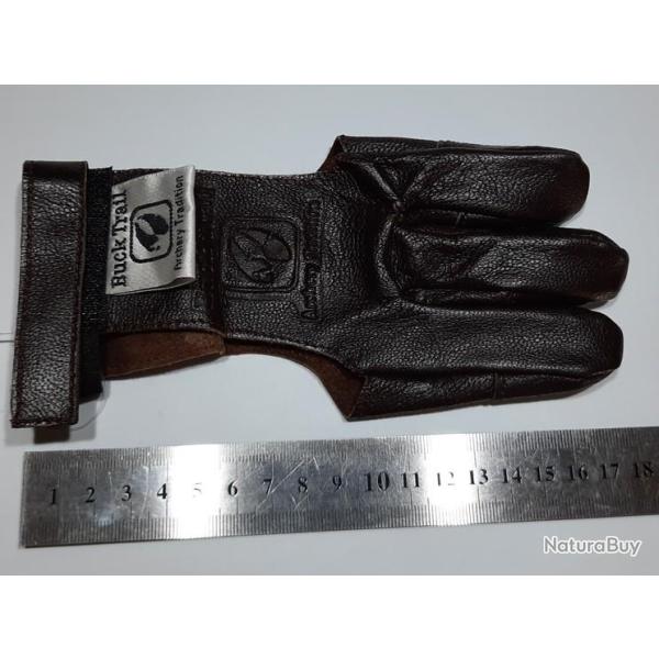 Gant 3 Doigts pour le Tir � l'Arc BuckTrail Cuir Full Palm Marron Fonce Kaprina Avec Renfort X-Small
