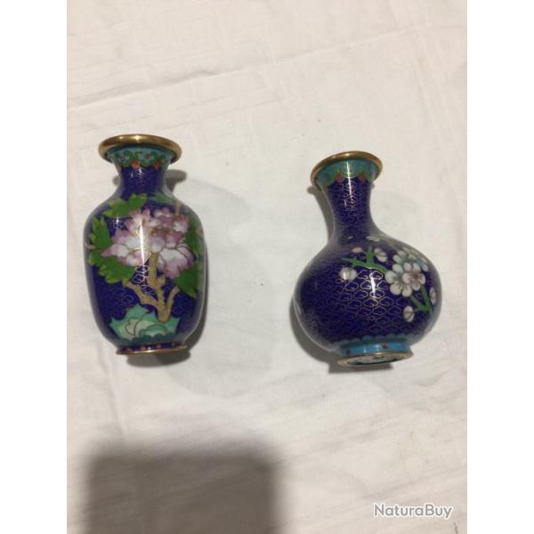 Deux petits vases cloisonn�s