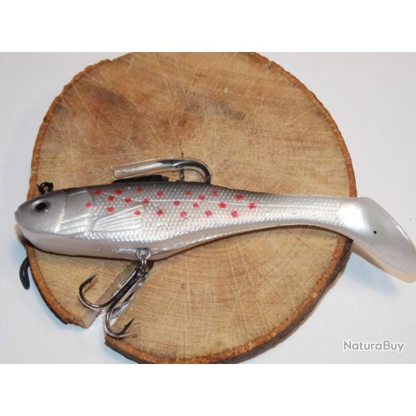 leurre souple arm� SHAD 13 cm 41 grammes