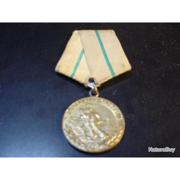 Belle m�daille sovi�tique pour la d�fense d'Odessa.