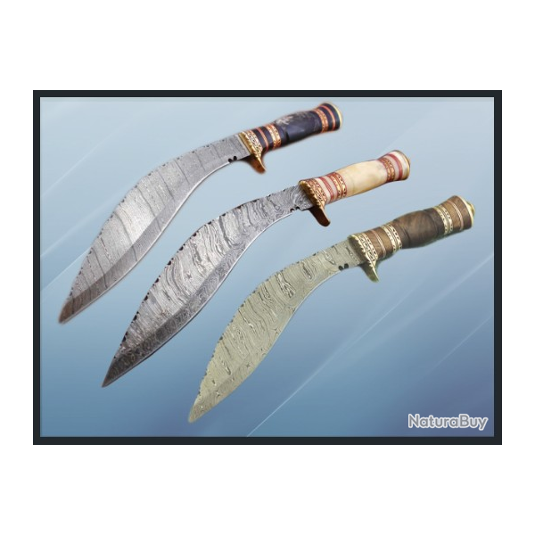 COUTEAU KUKRI EN ACIER DAMAS DE 38.10 cm DE LONG Mod�le Bois de Rose
