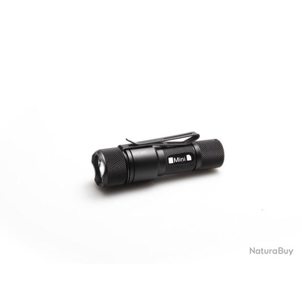 LAMPE TACTICAL STRIKE MINI NOIRE 361LM