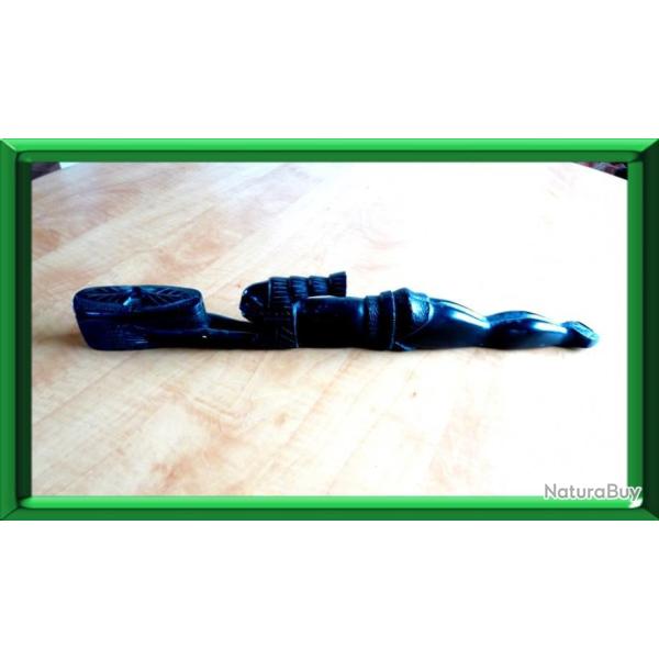 La nageuse Africaine  poussant son panier sur l'eau d�but XX�me ( Livr� par Happy post 11�)