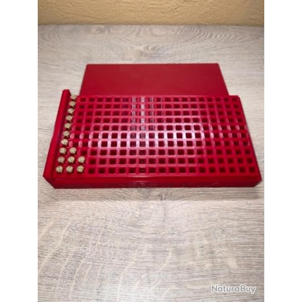 Boite rouge pour 200 munitions 22 Lr ( long rifle )